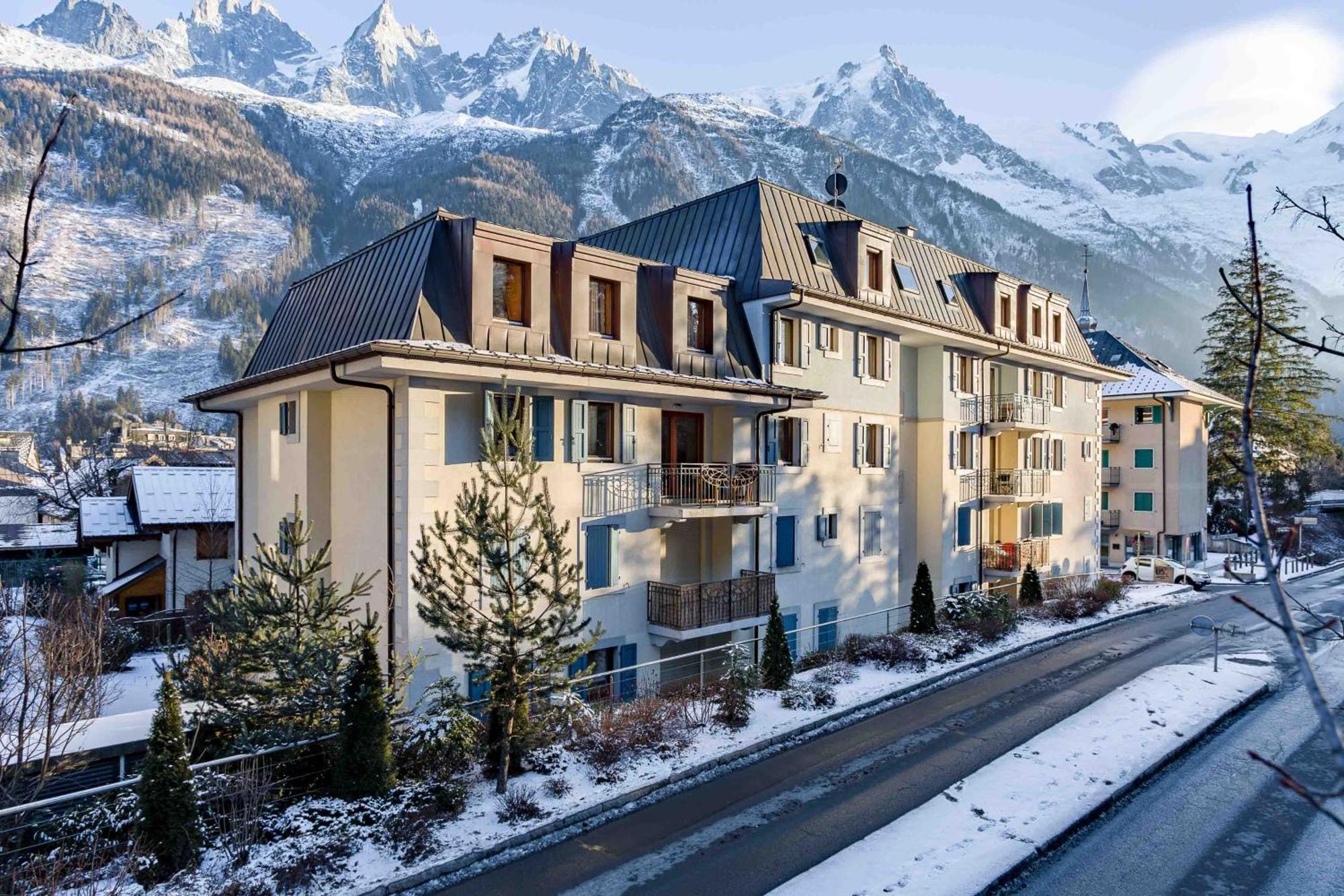 Le Paradis Ski Apartment - Chamonix All Year ภายนอก รูปภาพ